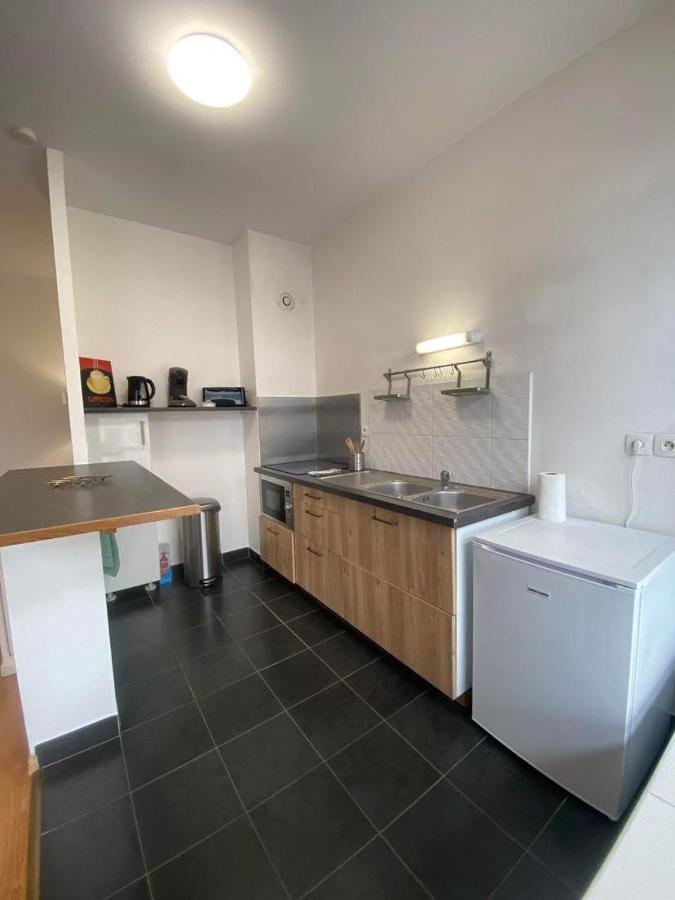 Le Carnot Appartement Avec 2 Chambres Separes Et Parking Privatif Et Securise Arras Kültér fotó