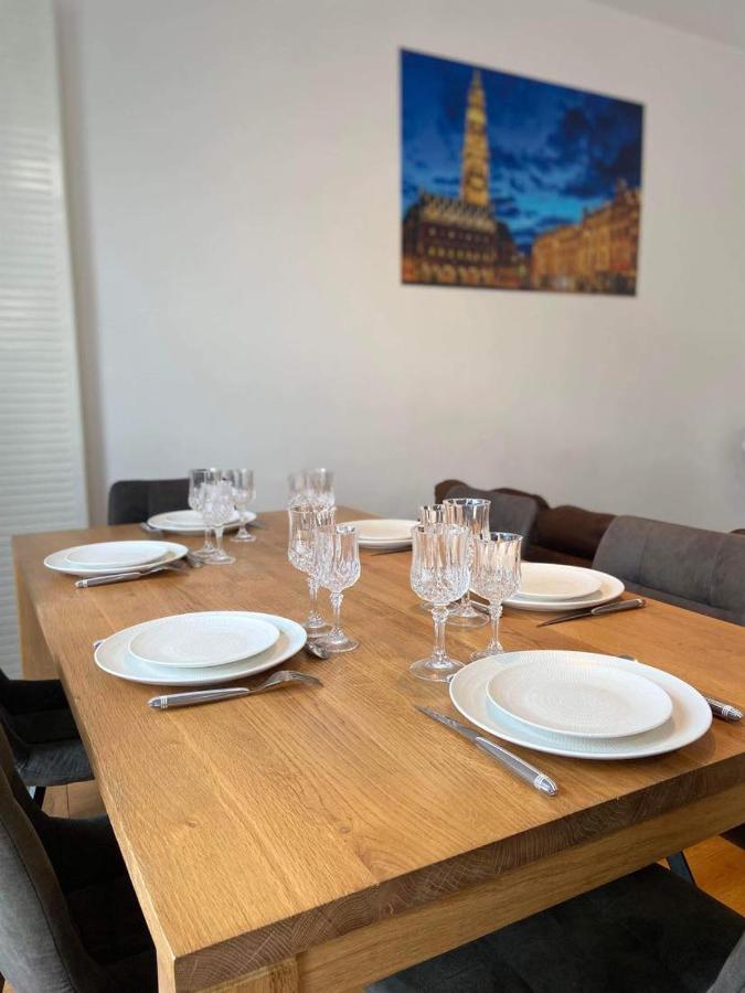 Le Carnot Appartement Avec 2 Chambres Separes Et Parking Privatif Et Securise Arras Kültér fotó
