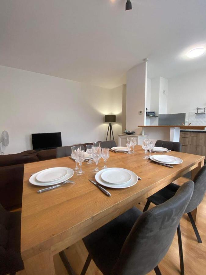 Le Carnot Appartement Avec 2 Chambres Separes Et Parking Privatif Et Securise Arras Kültér fotó